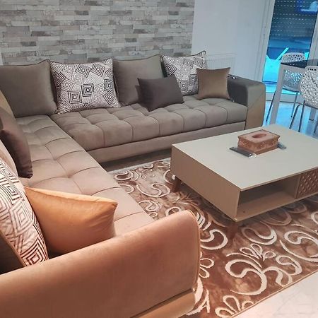 Lovely Apartment Near Tunis Mall - Lac2 Tunis Bagian luar foto