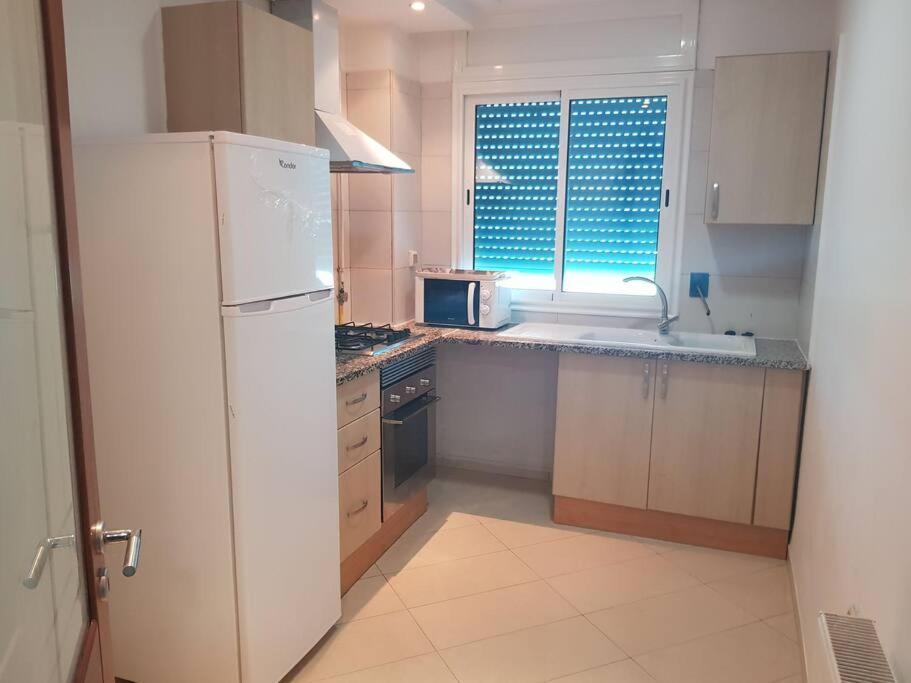 Lovely Apartment Near Tunis Mall - Lac2 Tunis Bagian luar foto