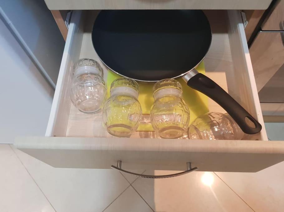 Lovely Apartment Near Tunis Mall - Lac2 Tunis Bagian luar foto